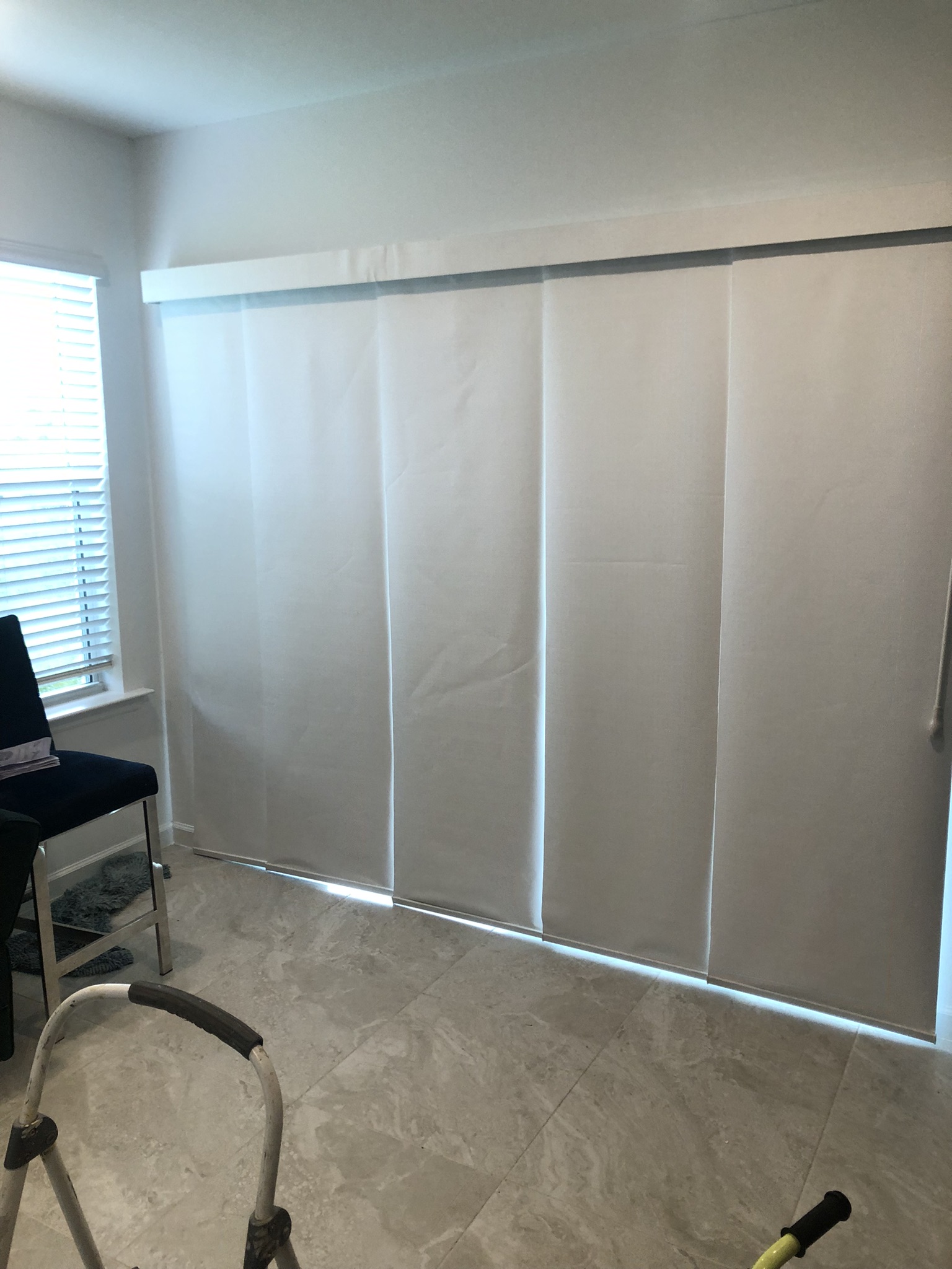 Curtain mounting